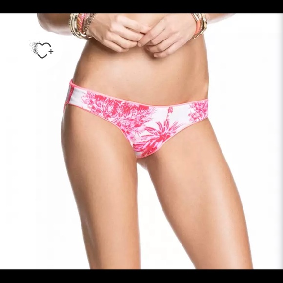 Maaji large bottoms. - Picture 1 of 6